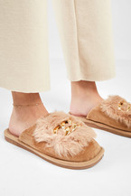 Μπεζ-Σκούρο